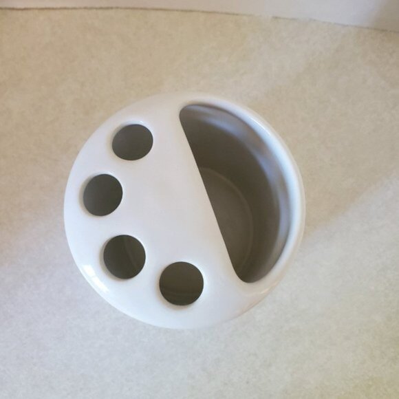 Toothbrush & Toothpaste Holder - White - Picture 2 of 3